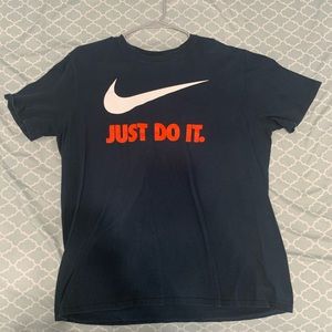 Nike tee